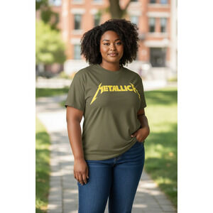 Metallica Spiderweb Graphic T-Shirt Size: Large